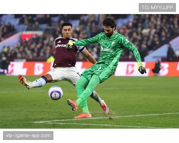 门将持球规则详解：哪些情况裁判会判违规？